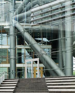 Düsseldorfer Stadttor ; Arch. Petzinka, Overdiek und Partner