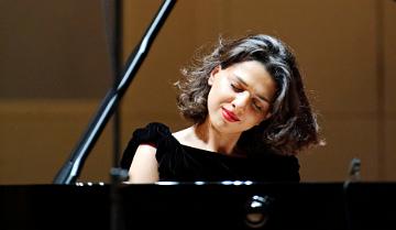 Khatia Buniatishvilli